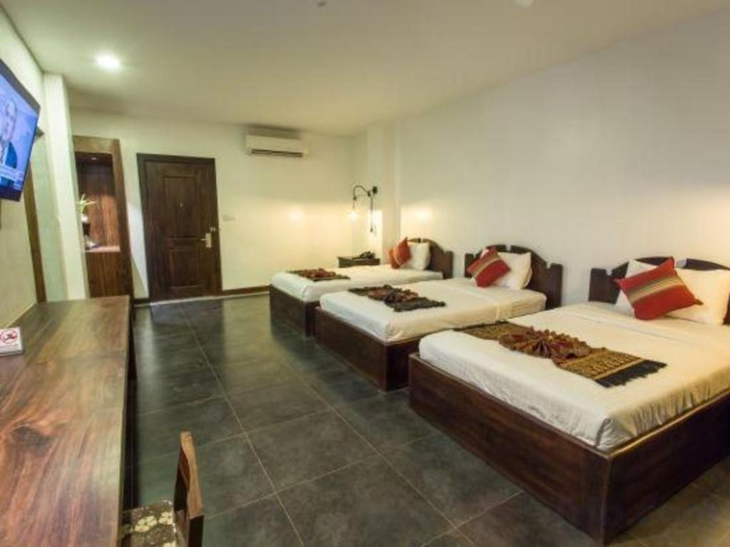 Yeak Loam Hotel Banlung Exterior photo