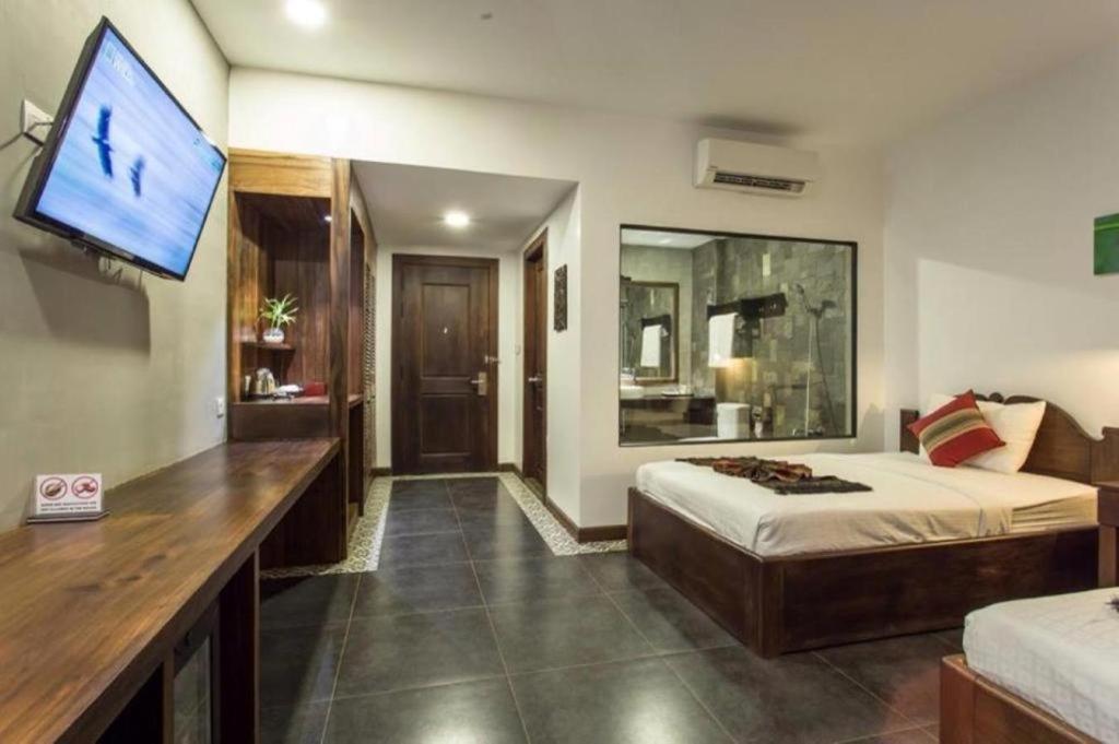 Yeak Loam Hotel Banlung Exterior photo